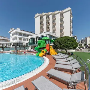 hotel-2000-riccione.emilia-romagnahotels.net/